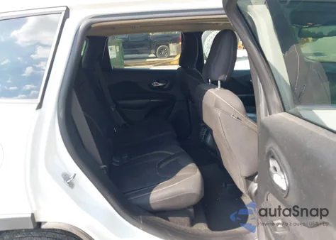 2016 Jeep Cherokee Latitude из США, поврежденный, VIN 1C4PJLCS5GW127098